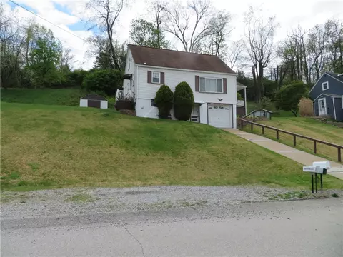 3126 Ridgeway Dr, South Park, PA 15129