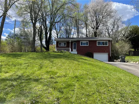 339 Forestwood, Gibsonia, PA 15044