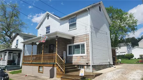 28 W Chestnut St, Blairsville, PA 15717