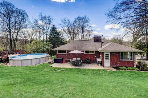 127 Williams Ave, Mcmurray, PA 15317