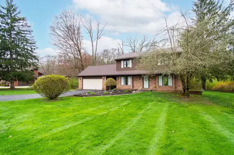 3415 Fisher Dr, New Castle, PA 16105