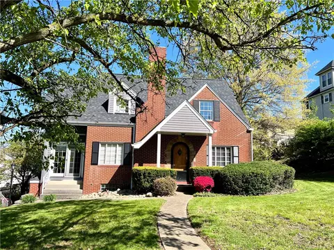 143 Connellsville St, Fayette City, PA 15438