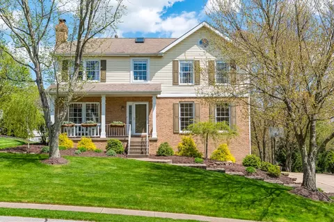 304 Valerie Dr, Cranberry Township, PA 16066