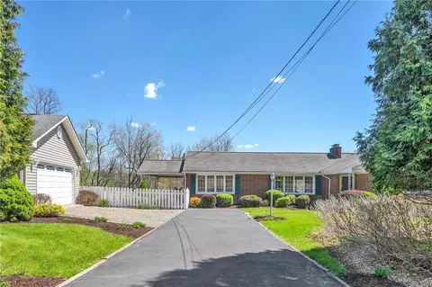 154 Bryson Rd, Gibsonia, PA 15044