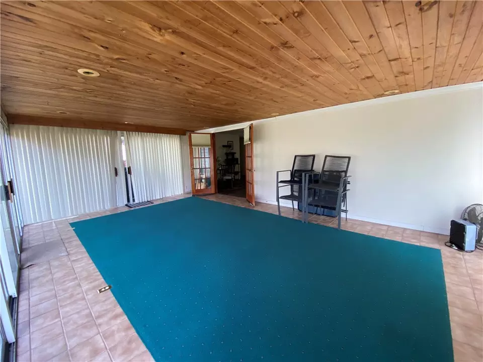 Living - 811 Garden City Dr, Monroeville, PA 15146 photo 4 of 4