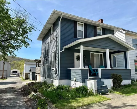 148 Elm St, Waynesburg, PA 15370
