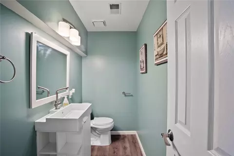 Bath - 303 Covington Ct, Seven Fields, PA 16046 photo 3 of 3