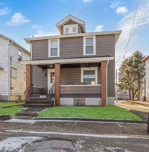 1630 3rd St, New Brighton, PA 15066