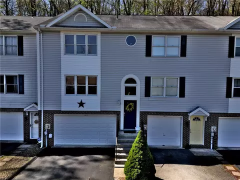 126 Winston Way, Greensburg, PA 15601