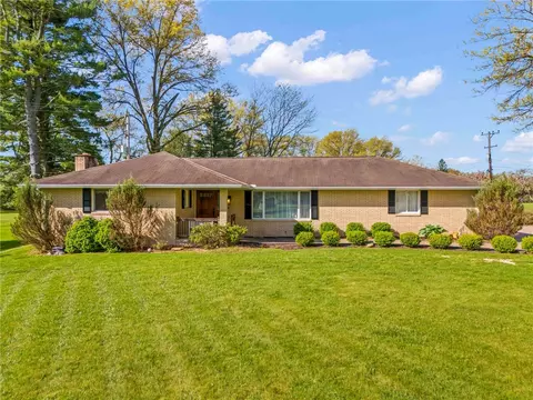 162 Ferncliff Rd, Rices Landing, PA 15357
