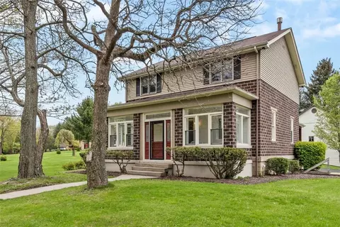 1800 Middle Rd, Glenshaw, PA 15116