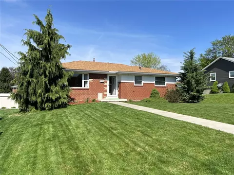 1138 Spruce St, Greensburg, PA 15601