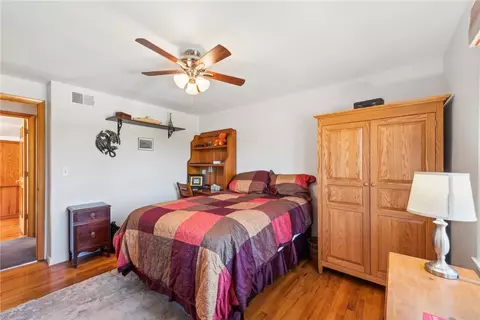 Bedroom - 11267 Drop Rd, Irwin, PA 15642 photo 7 of 7