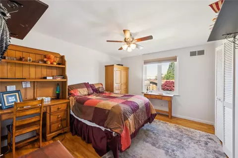 Bedroom - 11267 Drop Rd, Irwin, PA 15642 photo 6 of 7