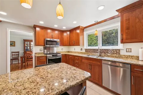 Kitchen - 11267 Drop Rd, Irwin, PA 15642 photo 5 of 5