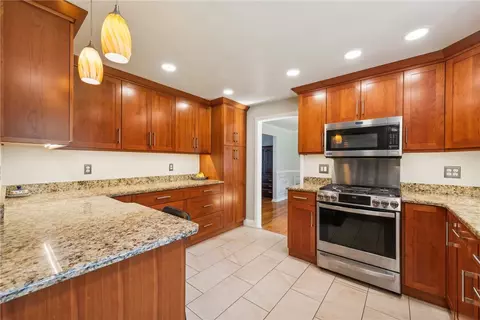 Kitchen - 11267 Drop Rd, Irwin, PA 15642 photo 1 of 5