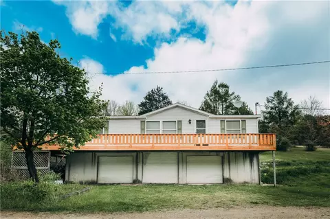 1092 Parkwood Rd, Indiana, PA 15701