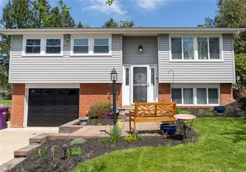 238 Great Smokey Dr, Pittsburgh, PA 15239