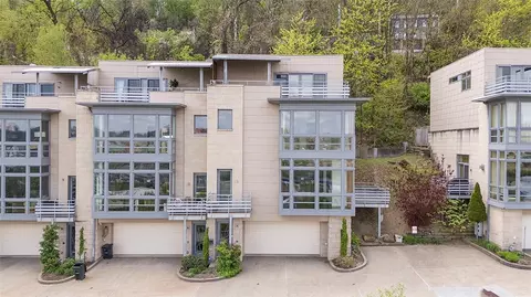 26 Windom Hill Pl, Pittsburgh, PA 15203