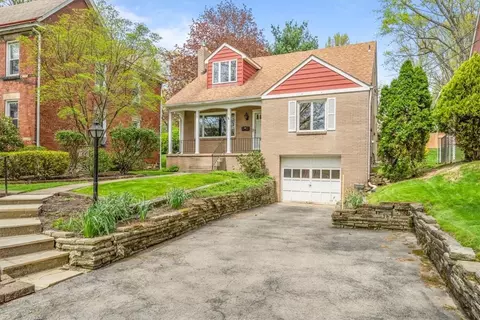 1221 Pennsylvania Ave, Oakmont, PA 15139