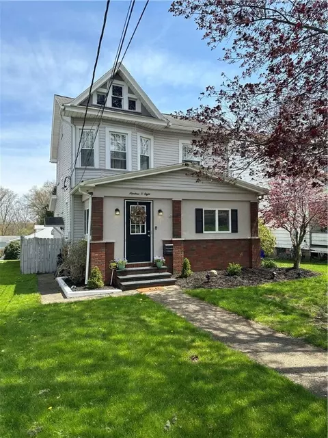1908 Delaware Ave, New Castle, PA 16105
