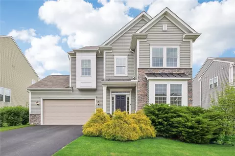 308 Eagle Dr, Cranberry Township, PA 16066