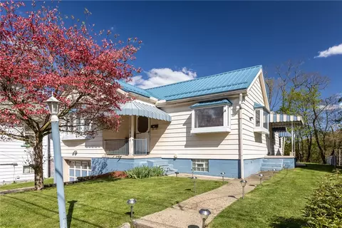 1020 Milton St, Coraopolis, PA 15108