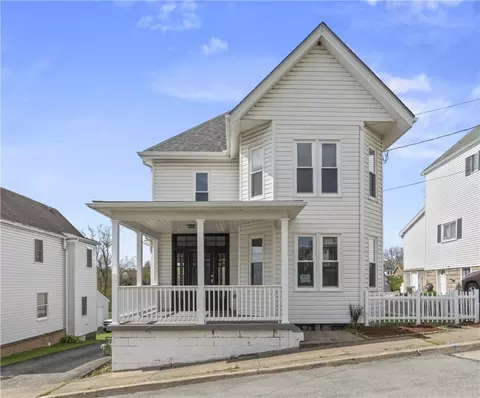 43 Observatory St, Manor, PA 15665