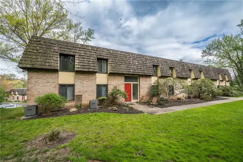 440 Abbeyville Rd #E, Pittsburgh, PA 15228