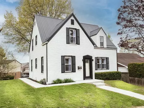 308 Mohawk Dr, New Kensington, PA 15068