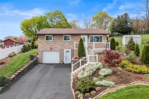 13 Martha Ave, Jeannette, PA 15644