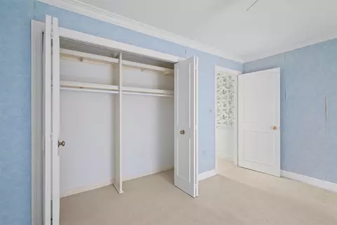 Bedroom - 302 Fox Chapel Rd #402, Pittsburgh, PA 15238 photo 2 of 2