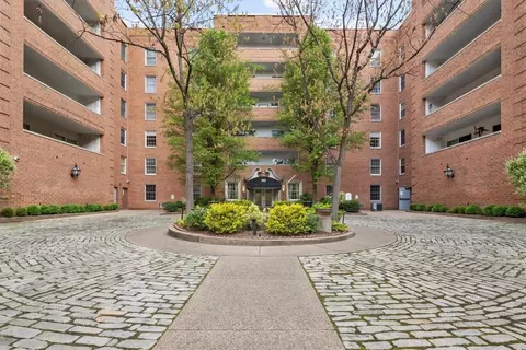 Exterior - 302 Fox Chapel Rd #402, Pittsburgh, PA 15238 photo 2 of 6