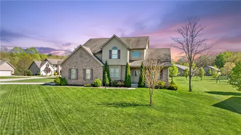 1091 Cross Creek Dr, Uniontown, PA 15401