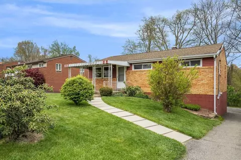 255 Burch Dr, Coraopolis, PA 15108