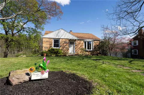 8600 Remington Dr, Pittsburgh, PA 15237