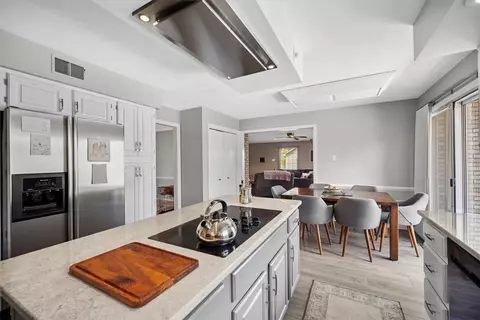 Kitchen - 11775 Frieda Dr, Irwin, PA 15642 photo 5 of 5