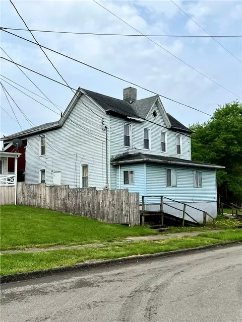28 Millview St, Uniontown, PA 15401