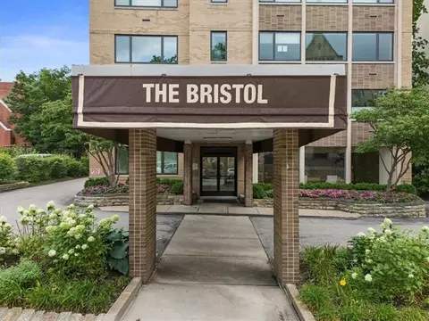 154 N Bellefield Ave #76, Pittsburgh, PA 15213