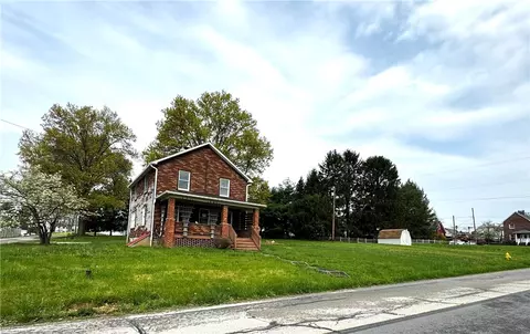 Exterior - 109 Navy St, Perryopolis, PA 15473 photo 2 of 9