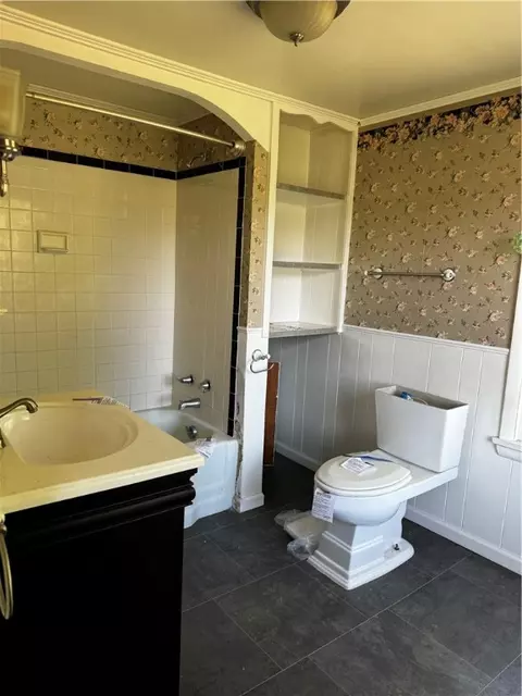 Bath - 109 Navy St, Perryopolis, PA 15473 photo 1 of 2