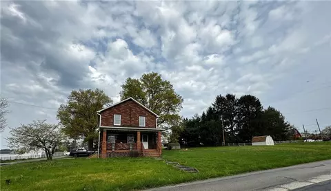 Exterior - 109 Navy St, Perryopolis, PA 15473 photo 3 of 9