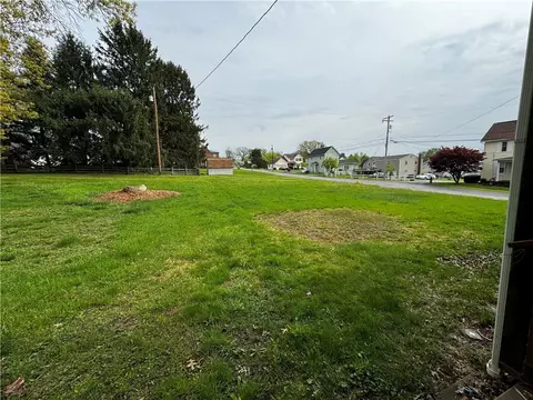 Exterior - 109 Navy St, Perryopolis, PA 15473 photo 9 of 9