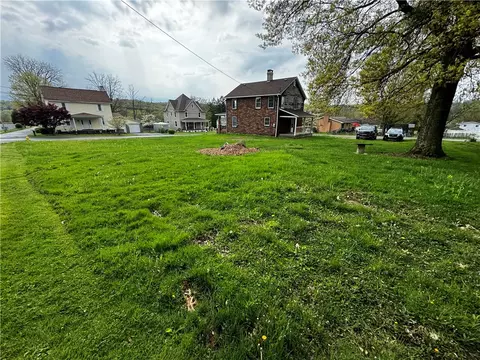 Exterior - 109 Navy St, Perryopolis, PA 15473 photo 5 of 9
