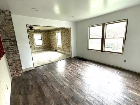 Living - 109 Navy St, Perryopolis, PA 15473 photo 1 of 7