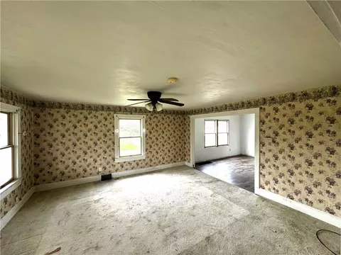 Living - 109 Navy St, Perryopolis, PA 15473 photo 6 of 7