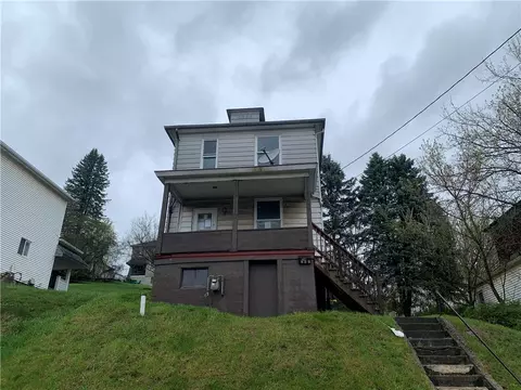 205 Bessemer Ave, Lyndora, PA 16045