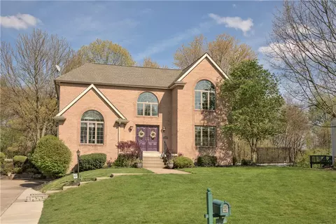 218 Warren Rd, Warrendale, PA 15086