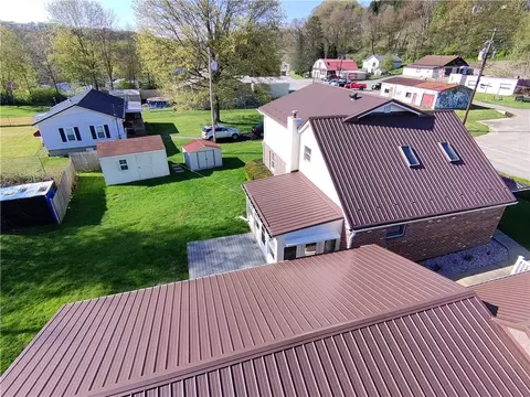 View/Area - 2693 River Rd, Vandergrift, PA 15690 photo 4 of 4