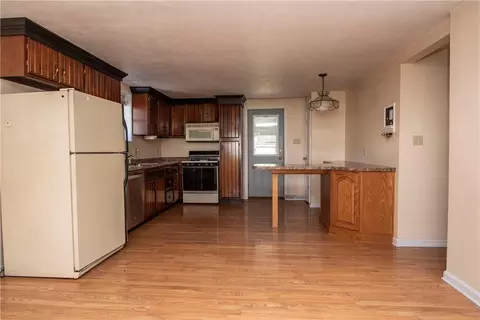 Kitchen - 2693 River Rd, Vandergrift, PA 15690 photo 4 of 4